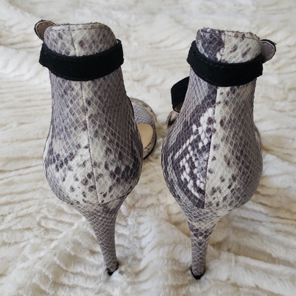 2 for $30🍓LOFT Leather Heels - Picture 5 of 8